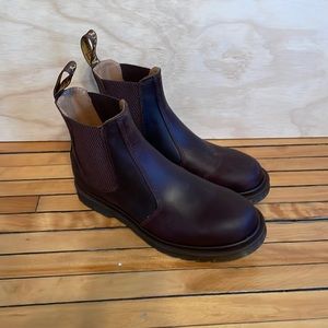 Dr. Martens 2976 Gaucho Crazy Horse Chelsea Boots EU 39 / US L 8 / US M 7